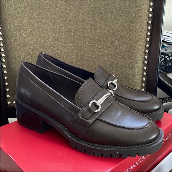 Marc fisher brown loafers size 8.5 - Picture 1 of 3